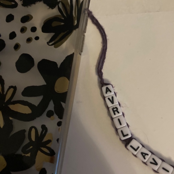 Avril Lavigne Phone Charm - Picture 2 of 3